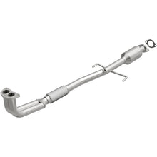 Load image into Gallery viewer, Magnaflow 99-00 Galant L4 2.4 OEM Underbody Direct Fit Converter
