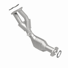 Load image into Gallery viewer, MagnaFlow Conv DF 01-04 Toyota Tacoma 2.7L
