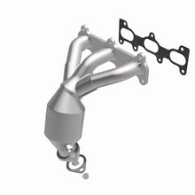 Load image into Gallery viewer, Magnaflow Conv DF 02-06 Hyundai Sonata 2.7L
