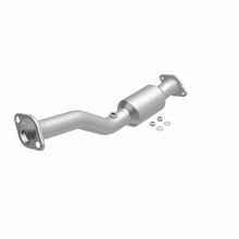 Load image into Gallery viewer, Magnaflow 13-15 Sentra 1.8 Underbody Direct Fit Converter
