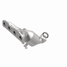 Load image into Gallery viewer, MagnaFlow Conv Direct Fit 09-14 Sentra 2.0L Manifold
