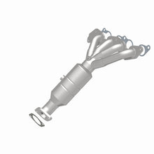 Load image into Gallery viewer, MagnaFlow Conv DF 08-09 Ford Focus 2.0L
