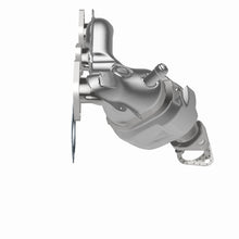 Load image into Gallery viewer, MagnaFlow Conv DF 01-04 Escape 3.0 rear manif
