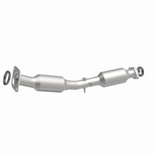 Load image into Gallery viewer, Magnaflow 13-15 Nissan Sentra 1.8L California Grade CARB Compliant DF Catalytic Converter
