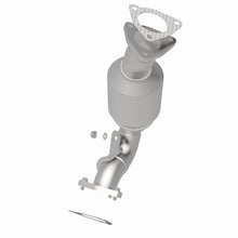 Load image into Gallery viewer, Magnaflow 2017 Q7 V6 3 OEM Underbody Direct Fit Converter
