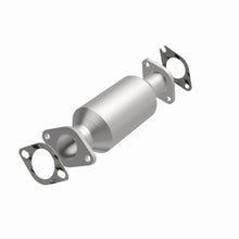 Load image into Gallery viewer, Magnaflow 11-13 Sorento 2.4L Underbody Direct Fit Converter
