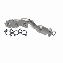 Load image into Gallery viewer, MagnaFlow Direct-Fit OEM Grade Federal Catalytic Converter 16-17 Lexus IS300/IS350 V6 3.5L
