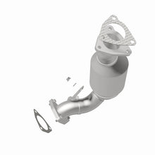 Load image into Gallery viewer, Magnaflow 2017 Q7 V6 3 OEM Underbody Direct Fit Converter
