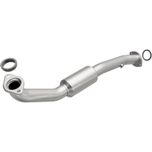 Load image into Gallery viewer, Magnaflow Conv DF 2009-2012 Highlander 2.7 L Underbody
