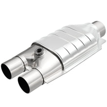 Load image into Gallery viewer, MagnaFlow Conv Univ 2/2.5 Single O2 Boss
