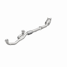 Load image into Gallery viewer, MagnaFlow 18-20 Honda Odyssey V6 3.5L OEM Underbody Single Grade Direct-Fit Catalytic Converter
