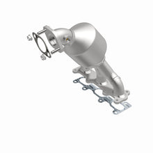 Load image into Gallery viewer, MagnaFlow Conv DF 01-06 Hyundai Santa Fe 2.7L
