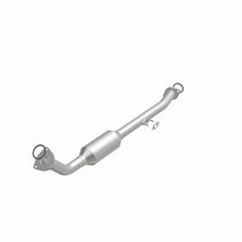 Load image into Gallery viewer, MagnaFlow Conv Direct Fit OEM 2001-2004 Toyota Sequoia Underbody

