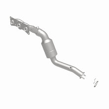 Load image into Gallery viewer, MagnaFlow Conv DF 2008-2010 BMW 528i/528i xDrive 3.0L Underbody
