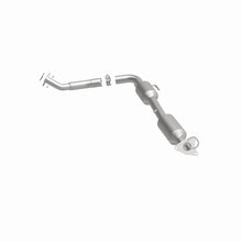 Load image into Gallery viewer, Magnaflow 07-12 Toyota Tundra 4.0L Direct Fit Converter
