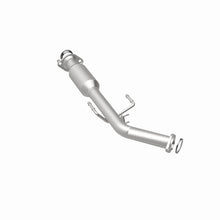 Load image into Gallery viewer, Magnaflow 01-03 Toyota Sienna 3.0L Direct Fit Converter
