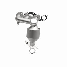 Load image into Gallery viewer, MagnaFlow Conv DF Avalon/Sienna front manif
