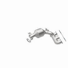 Load image into Gallery viewer, MagnaFlow Conv DF 04-06 Toyota Sienna 3.3L
