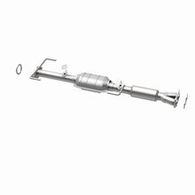 Load image into Gallery viewer, MagnaFlow Conv DF 95-96 Previa 2.4L
