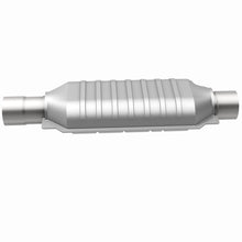 Load image into Gallery viewer, MagnaFlow Conv Univ 2.5 Single O2 Boss
