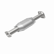 Load image into Gallery viewer, MagnaFlow Conv DF 01-03 Montero Sport Rear
