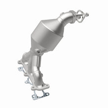 Load image into Gallery viewer, MagnaFlow Conv DF 01-06 Hyundai Santa Fe 2.7L
