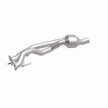 Load image into Gallery viewer, MagnaFlow Conv DF 07 VW Touareg 3.6L Rear
