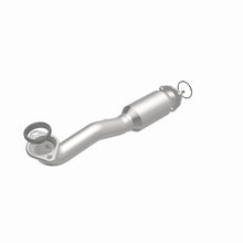 Load image into Gallery viewer, MagnaFlow 10-11 Honda CR-V California Catalytic Converter Direct Fit
