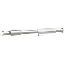 Load image into Gallery viewer, Magnaflow 12-14 Azera 3.3L Underbody Direct Fit Converter
