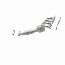 Load image into Gallery viewer, Magnaflow 05-06 Ford Focus 2.0L Direct Fit Converter
