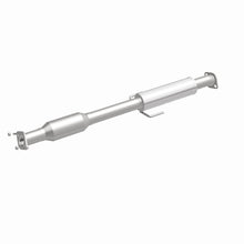 Load image into Gallery viewer, Magnaflow 12-14 Azera 3.3L Underbody Direct Fit Converter
