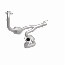 Load image into Gallery viewer, MagnaFlow Conv DF 04 Jeep Grand Cherokee 4.7L
