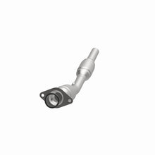 Load image into Gallery viewer, MagnaFlow Conv DF 03-04 Vibe/Matrix/Corol OEM
