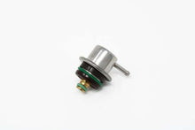 Load image into Gallery viewer, Aeromotive Gen5/6 Chevrolet Camaro Fuel Pressure Regulator - 60psi
