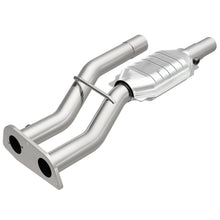 Load image into Gallery viewer, MagnaFlow Conv DF 98 GM Truck 5.7L
