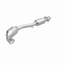 Load image into Gallery viewer, Magnaflow 2005 Saab 9-2X 2.5L Direct Fit Converter
