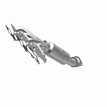 Load image into Gallery viewer, MagnaFlow Conv DF 08-09 Ford Focus 2.0L
