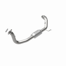 Load image into Gallery viewer, MagnaFlow Conv DF 98-02 Honda Passport 3.2L
