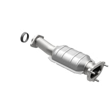 Load image into Gallery viewer, MagnaFlow Conv DF 04-06 Ford Ranger Rear Assy / 04-06 Mazda B3000/B4000 Rear Assy
