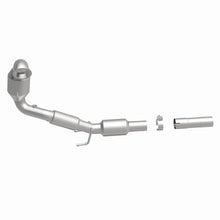 Load image into Gallery viewer, MagnaFlow Converter Direct Fit 15-17 Volkswagen Golf / GTI
