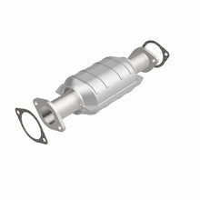 Load image into Gallery viewer, MagnaFlow Conv DF 01-04 Nissan Frontier 2.4L Rear
