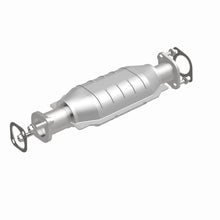 Load image into Gallery viewer, MagnaFlow Conv DF 05-10 Kia Sportage 2.7L
